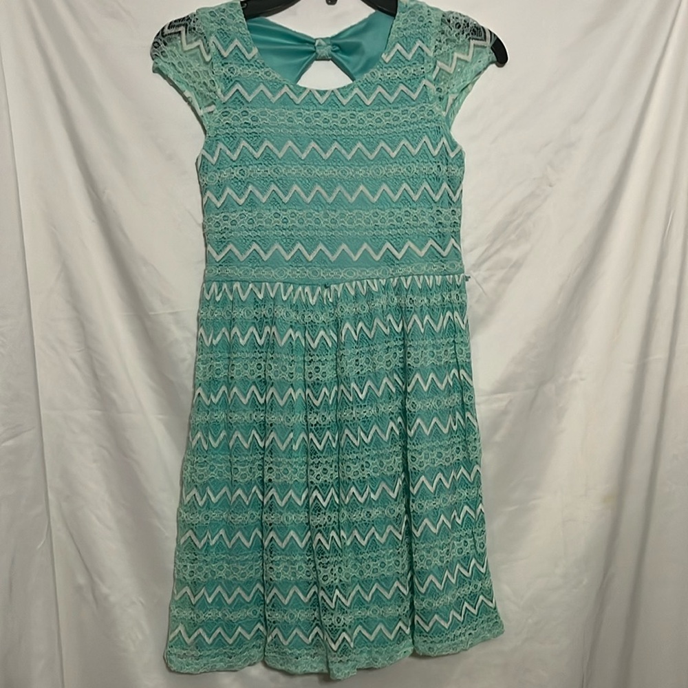 Girls dress